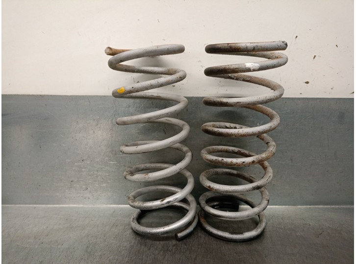 Replacement shock absorber spring for Ford Fiesta Saloon/Express OEM IAM reference GSE 