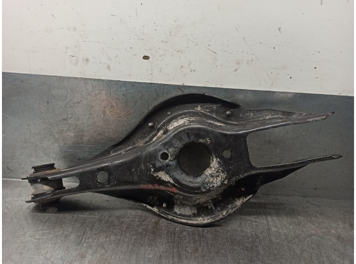 Recambio de brazo suspension inferior trasero derecho para bmw serie 3 lim. (f30) 318d referencia OEM IAM 33326792544  