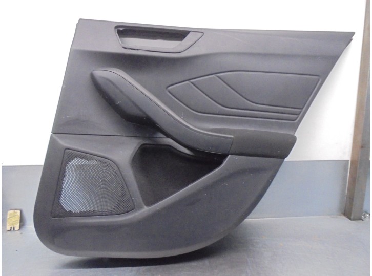 Recambio de guarnecido puerta trasera derecha para ford focus 1.5 ecoblue tdci cat referencia OEM IAM JX7BA27406AD 