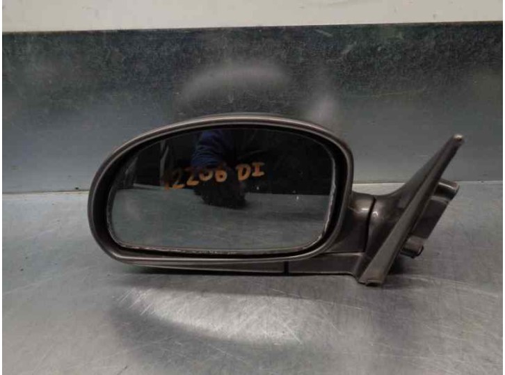 Replacement left wing mirror for Hyundai Lantra Saloon (RD) 1.6 16V CAT OEM IAM reference 8760529660 3 PINS