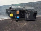 Recambio de caja reles / fusibles para opel vectra c berlina 1.9 cdti referencia OEM IAM 13223678 518897004 