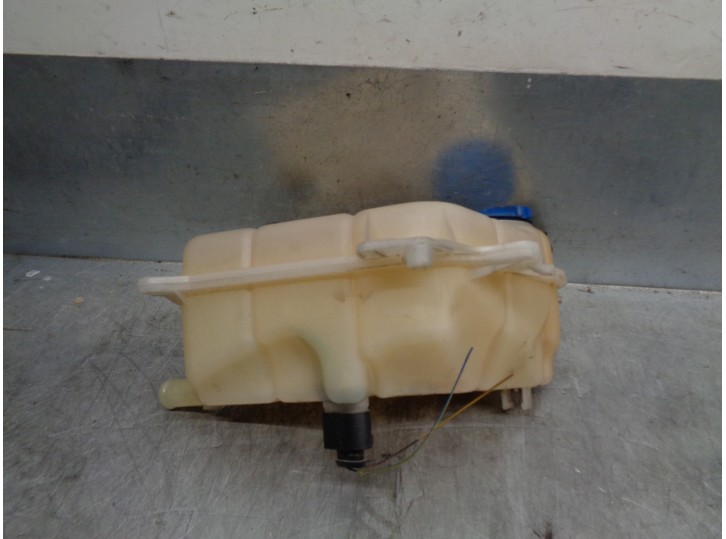 Recambio de deposito expansion para seat exeo berlina (3r2) 2.0 tdi referencia OEM IAM 8E0121403E 