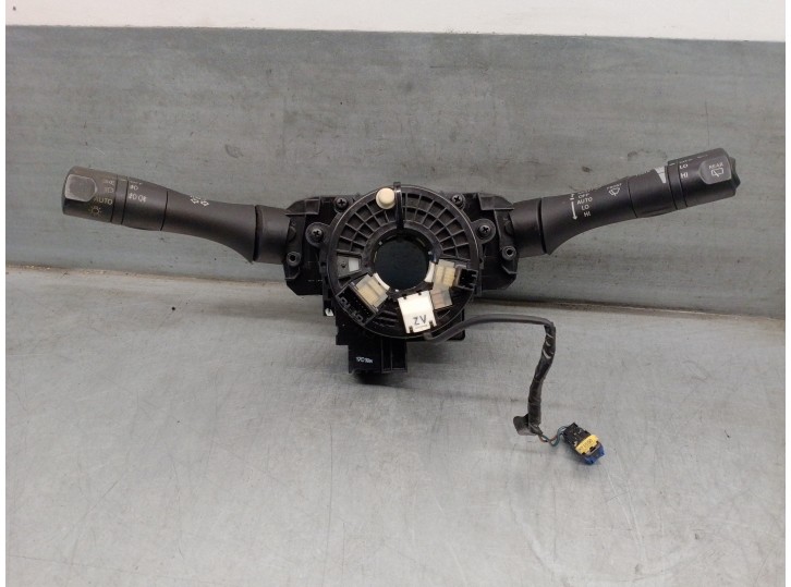 Recambio de mando luces para renault koleos 2.0 dci diesel fap referencia OEM IAM 255672214R 