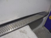 Recambio de estribo para ssangyong rexton w 2.0 td cat referencia OEM IAM K7976008D00 DERECHO 