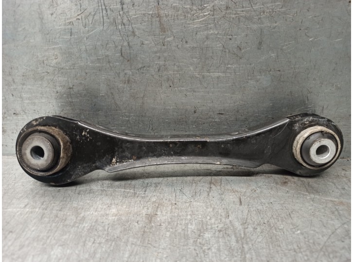 Recambio de brazo suspension superior trasero izquierdo para bmw serie 3 lim. (f30) 318d referencia OEM IAM 6792517 