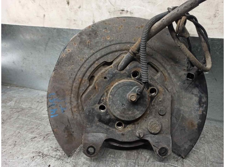 Recambio de mangueta trasera derecha para dodge caliber 2.0 16v crd cat referencia OEM IAM 5105719AB 