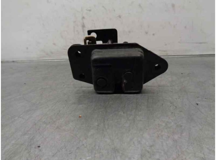 Replacement boot / tailgate lock for Jeep Grand Cherokee (WJ/WG) 2.7 CRD cat OEM IAM reference 55136740AA 2 PINS 5 DOOR