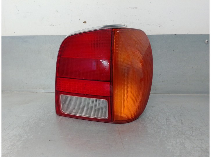 Recambio de piloto trasero derecho para volkswagen polo berlina (6n1) 1.05 referencia OEM IAM 6N0945096  3 PUERTAS