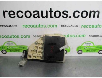 Recambio de caja reles / fusibles para toyota prius (nhw11) básico referencia OEM IAM 8274247010 0J310121 