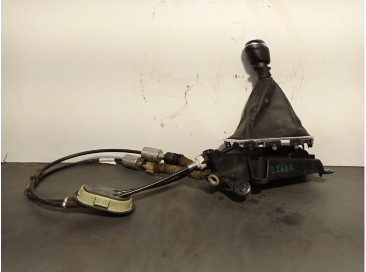 Recambio de palanca cambio para renault kadjar (ha_, hl_) 1.3 tce 140 referencia OEM IAM 341042886R  