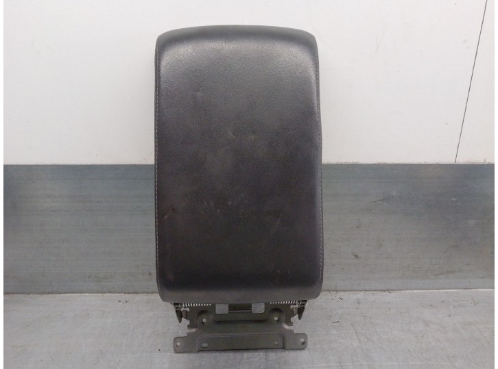 Recambio de apoyabrazos central para subaru outback (b15) 2.0 diesel cat referencia OEM IAM 92166AJ000  