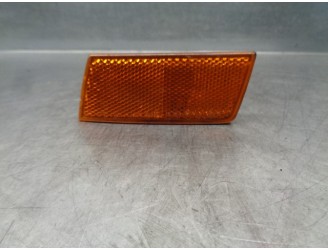 Replacement left side marker light for Chrysler 300 C 3.0 CRD CAT OEM IAM reference 4805861AA 
