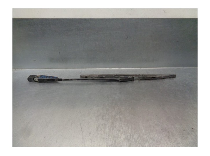 Recambio de brazo limpia trasero para lada niva ( 2121 / 21213 / 21214 / 21215 ) 1.6 referencia OEM IAM 4242603  