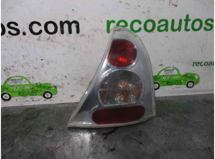 Recambio de piloto trasero derecho para renault clio ii fase i (b/cbo) 1.4 referencia OEM IAM 7700410516 3 PUERTAS