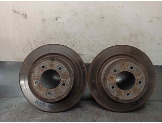Recambio de disco freno trasero para dodge caliber 2.0 16v crd cat referencia OEM IAM 4743999AA 