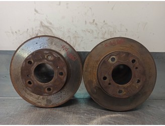 Recambio de disco freno delantero para nissan vanette cargo 2.3 diesel referencia OEM IAM 402069C100  