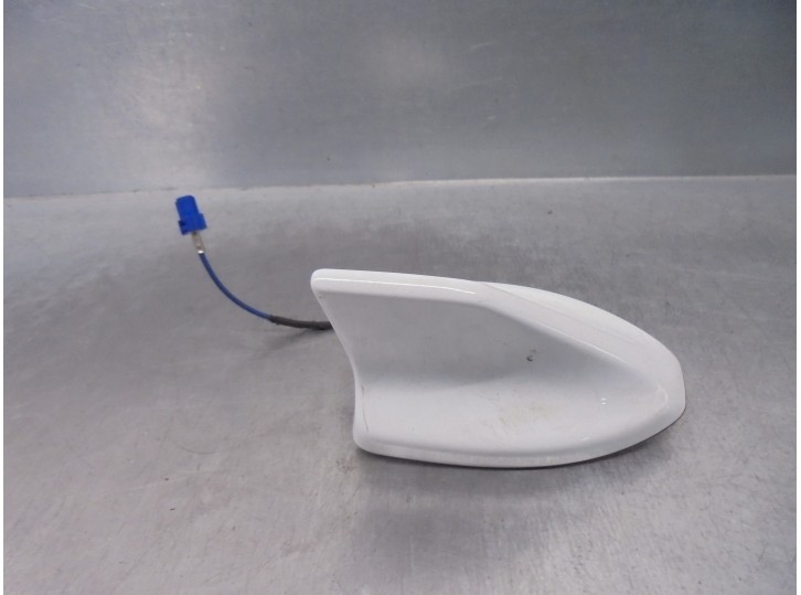 Recambio de antena para ford focus 1.5 ecoblue tdci cat referencia OEM IAM GR2T19K351AA 