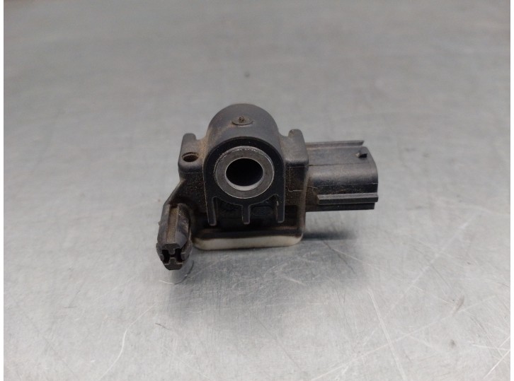 Recambio de sensor impacto para subaru outback (b15) 2.0 diesel cat referencia OEM IAM 98231AL010 BOSCH