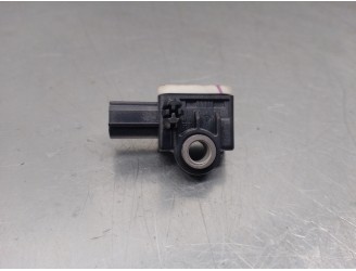 Replacement airbag sensor for Volvo V60 Kombi 2.0 diesel cat OEM IAM reference 31334336 