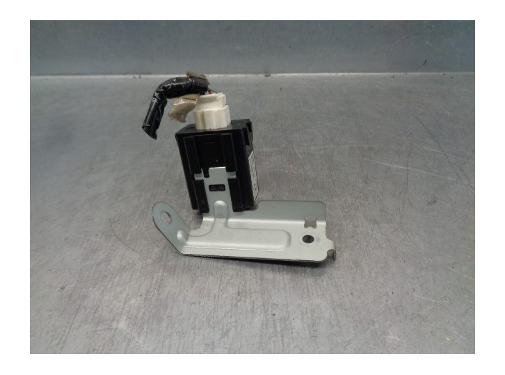 Recambio de rele para mazda 3 lim. (bl) 2.2 turbodiesel cat referencia OEM IAM BDB1675R0A 