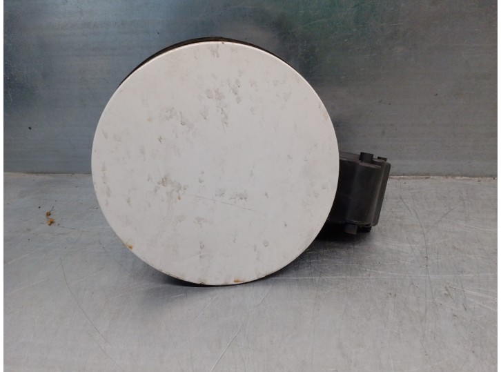 Recambio de tapa exterior combustible para subaru outback (b15) 2.0 diesel cat referencia OEM IAM 51478AL002  