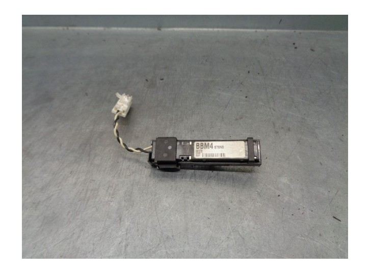 Recambio de antena para mazda 3 lim. (bl) 2.2 turbodiesel cat referencia OEM IAM BBM2676N0 