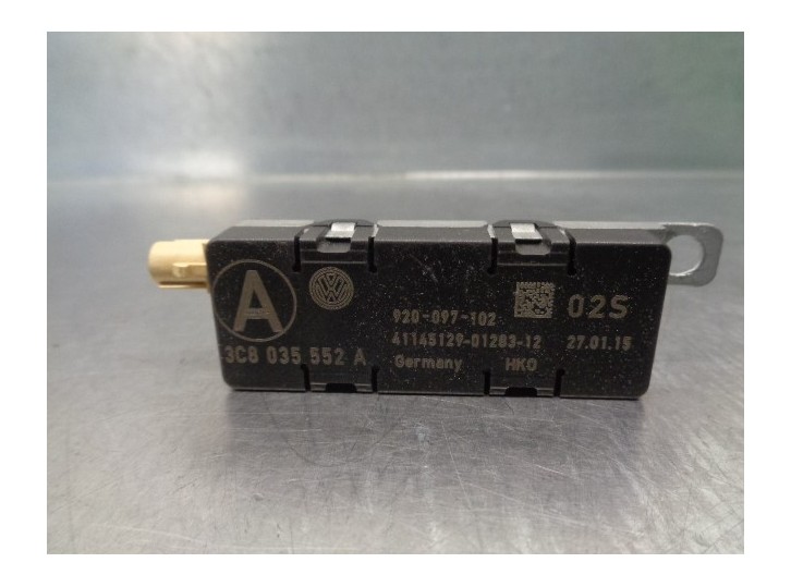 Recambio de antena para volkswagen cc (358) tdi referencia OEM IAM 3C8035552A 