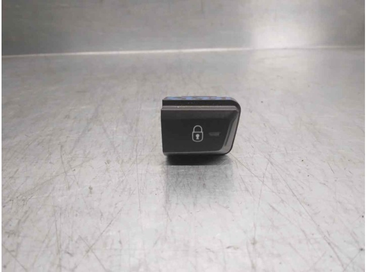 Recambio de interruptor para peugeot 208 1.2 12v vti referencia OEM IAM 96750883ZD 