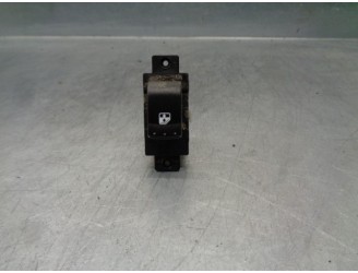 Recambio de mando elevalunas trasero derecho para ssangyong rexton w 2.0 td cat referencia OEM IAM 202008279  