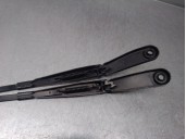 Recambio de brazo limpia delantero derecho para volvo v60 kombi 2.0 diesel cat referencia OEM IAM 30753505 30753504 