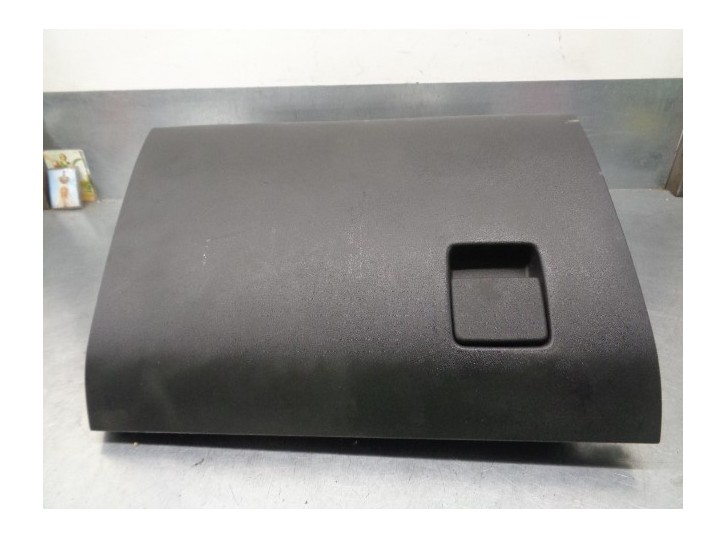 Recambio de guantera para opel vectra c berlina 1.9 cdti referencia OEM IAM 13151872 46002937 GM