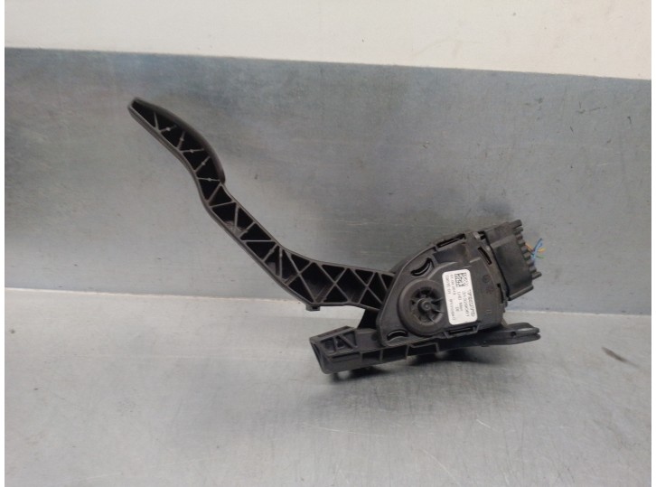 Recambio de potenciometro pedal para volvo v60 kombi 2.0 diesel cat referencia OEM IAM 31329061 6PV01083417 