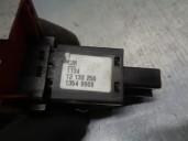 Replacement hazard warning switch for Opel Vectra C saloon 1.9 CDTi OEM IAM reference 13138255 