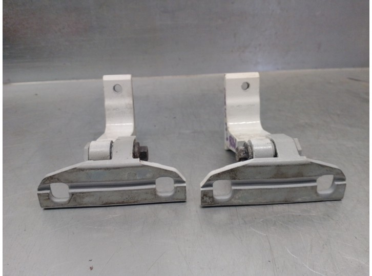 Recambio de bisagra puerta para volvo v60 kombi 2.0 diesel cat referencia OEM IAM 31218524  