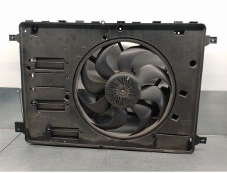 Recambio de electroventilador para volvo v60 kombi 2.0 diesel cat referencia OEM IAM 31368867  FOMOCO