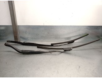 Recambio de brazo limpia delantero derecho para jeep compass (mp, m6, mv, m7) 1.4 multiair referencia OEM IAM 6094DR55X 68359566