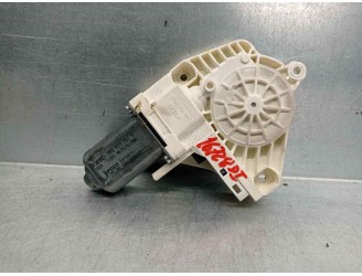 Recambio de motor elevalunas delantero izquierdo para audi a6 berlina (4f2) 2.7 v6 24v tdi referencia OEM IAM 8K0959801A 2 PINES