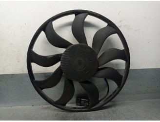 Recambio de electroventilador para porsche cayenne (92a) 4.2 s diesel referencia OEM IAM 7P5121203A 95810606120 0461400327 BROSE