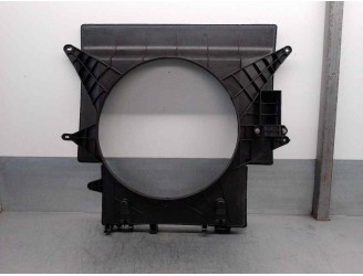 Recambio de calandra delantera de radiador para iveco daily caja cerrada (2006 =>) 2.3 diesel cat referencia OEM IAM 812600500 