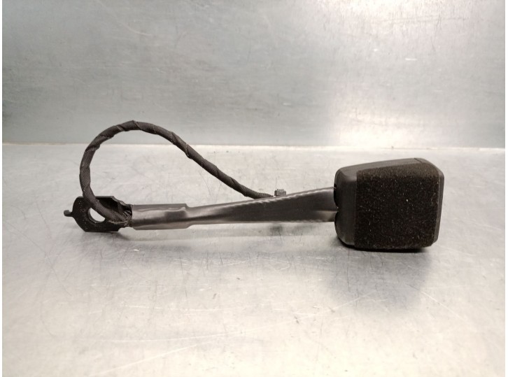 Recambio de enganche cinturon para skoda karoq (nu7, nd7) 1.5 tsi referencia OEM IAM 57A857755E 57A857755E 