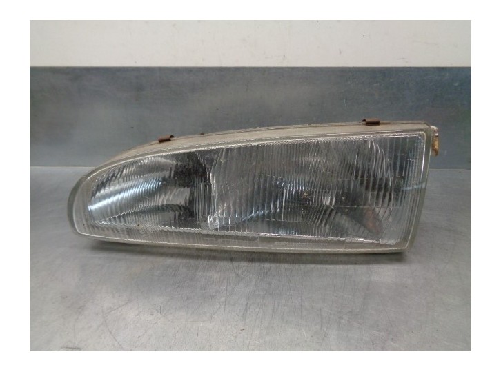 Replacement left headlight for Hyundai H 100 2.5 diesel OEM IAM reference 9210143840 