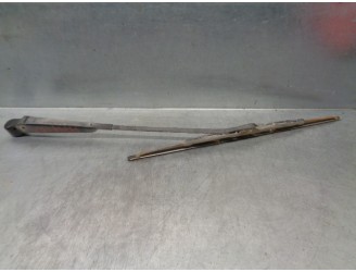 Recambio de brazo limpia trasero para hyundai h 100 2.5 diesel referencia OEM IAM 