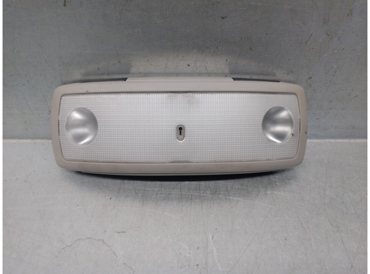 Recambio de luz interior para volvo v60 kombi 2.0 diesel cat referencia OEM IAM 39823154 