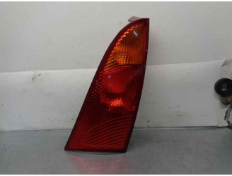 Recambio de piloto trasero derecho para ford focus berlina (cak) 1.8 tdci cat referencia OEM IAM 1M5113404AC  5 PUERTAS