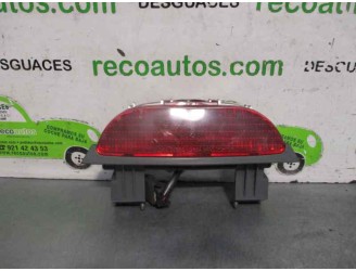 Recambio de luz central de freno para kia carnival ii 2.9 crdi cat referencia OEM IAM 0K56A51580 