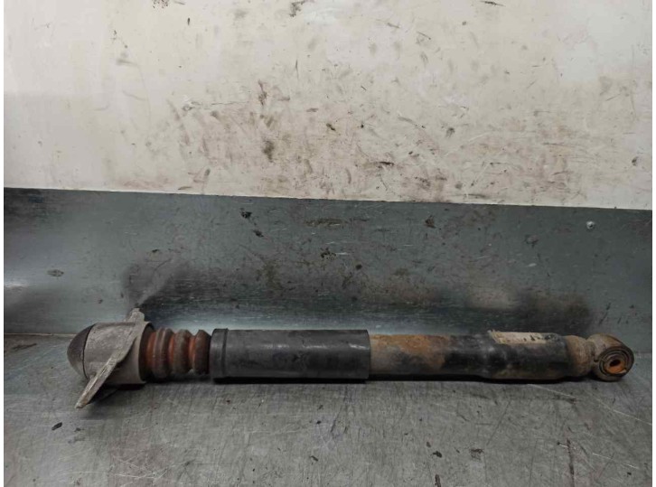 Recambio de amortiguador trasero izquierdo para skoda octavia combi (1z5) 2.0 tdi referencia OEM IAM   