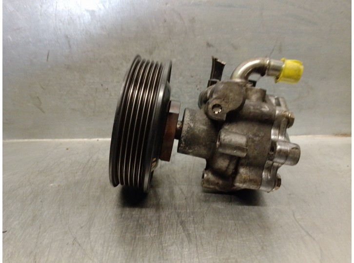 Recambio de bomba servodireccion para seat toledo (1m2) 1.6 16v referencia OEM IAM 1J0422154B KV17002 KYB