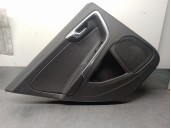 Recambio de guarnecido puerta trasera izquierda para volvo v60 kombi 2.0 diesel cat referencia OEM IAM 8686854 2482724 