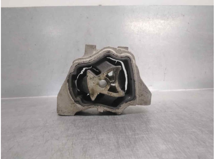 Recambio de soporte motor para volvo v60 kombi 2.0 diesel cat referencia OEM IAM TR807M18  