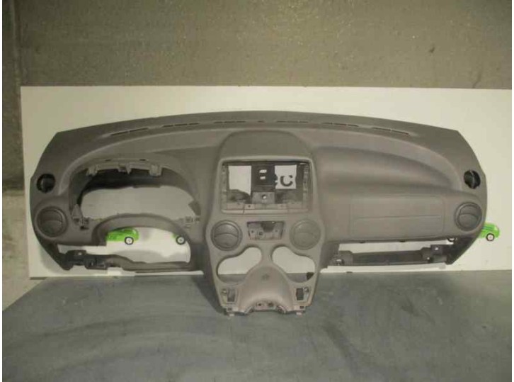 Recambio de salpicadero para fiat panda (169) 1.2 cat referencia OEM IAM 735362058 GRIS 